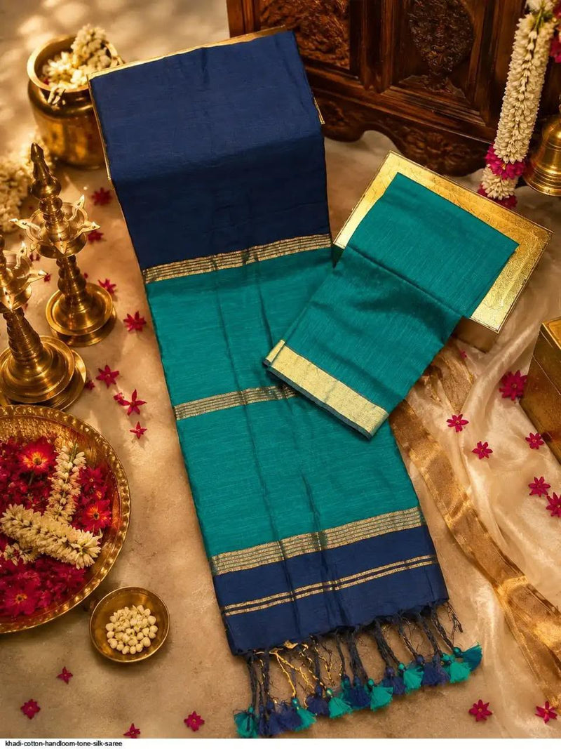 AURA KHADI